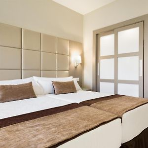 Habitación con Cama King